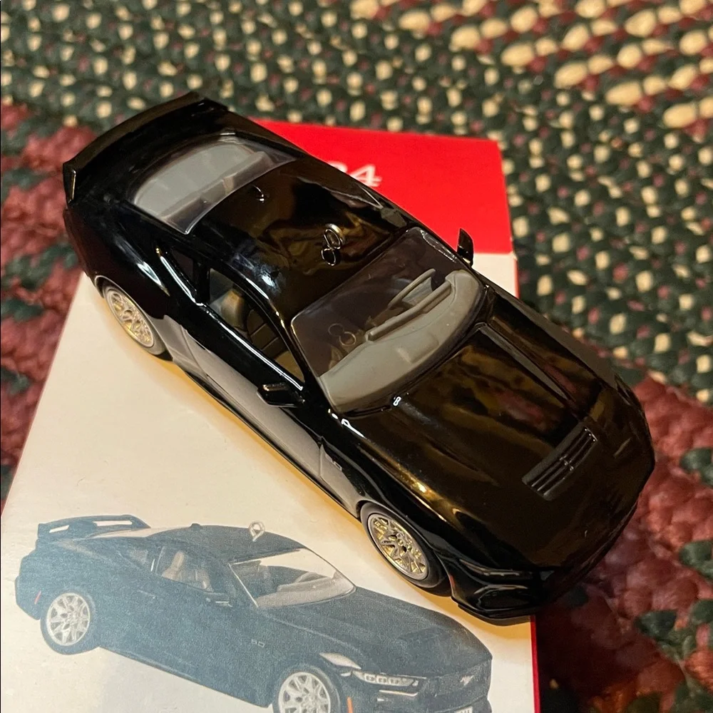 2024 Hallmark KEEPSAKE ORNAMENT‎ FORD MUSTANG GT Metal